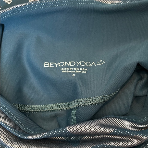 Beyond Yoga High-Waist metallic Camo Print Leggings - Deep Teal rose gold small - Picture 4 of 5